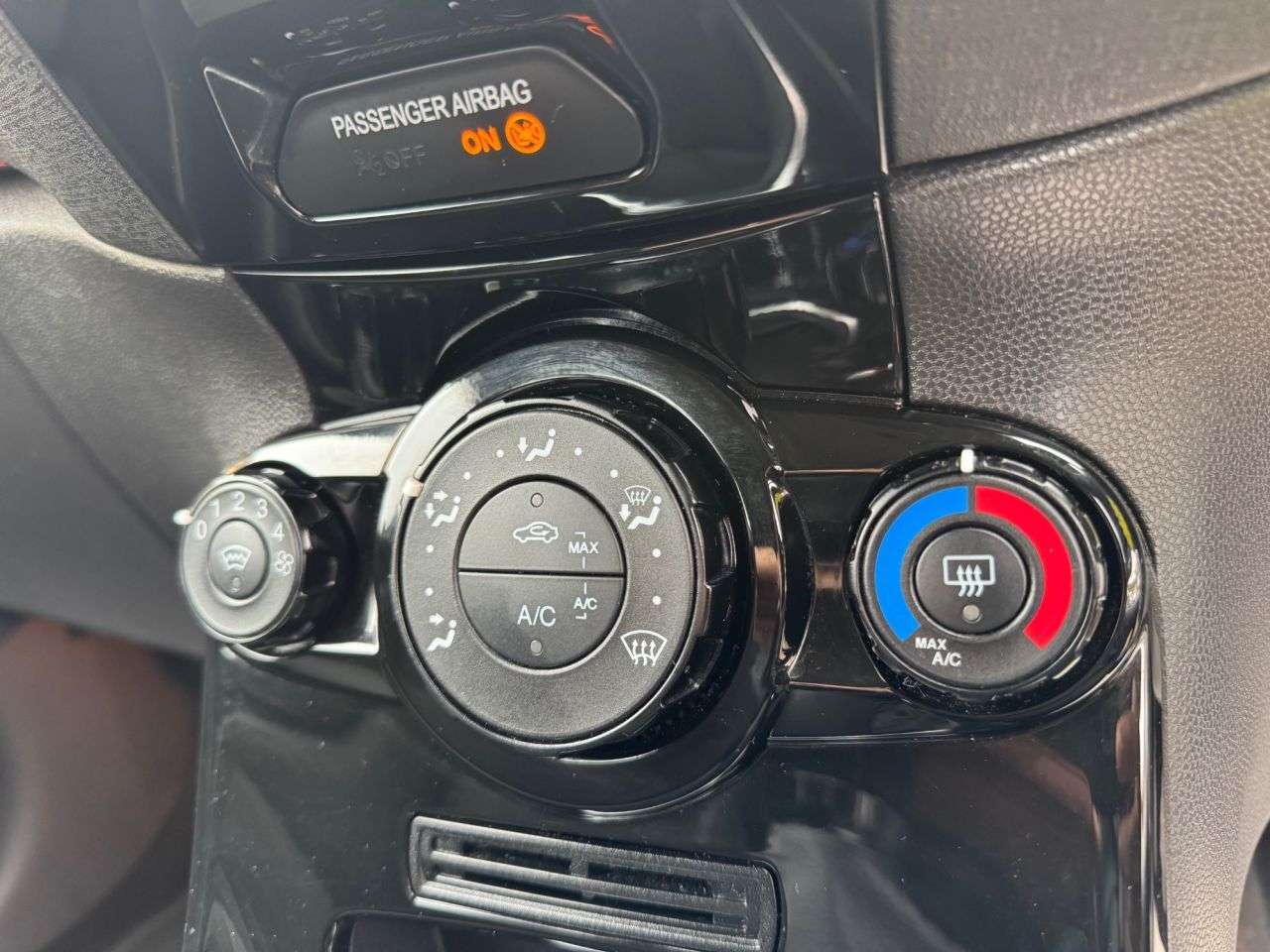 2016 FORD FIESTA 2016 FORD FIESTA