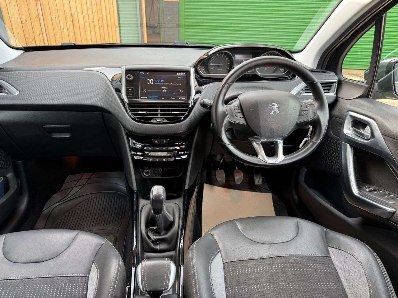 2017 PEUGEOT 2008 2017 PEUGEOT 2008
