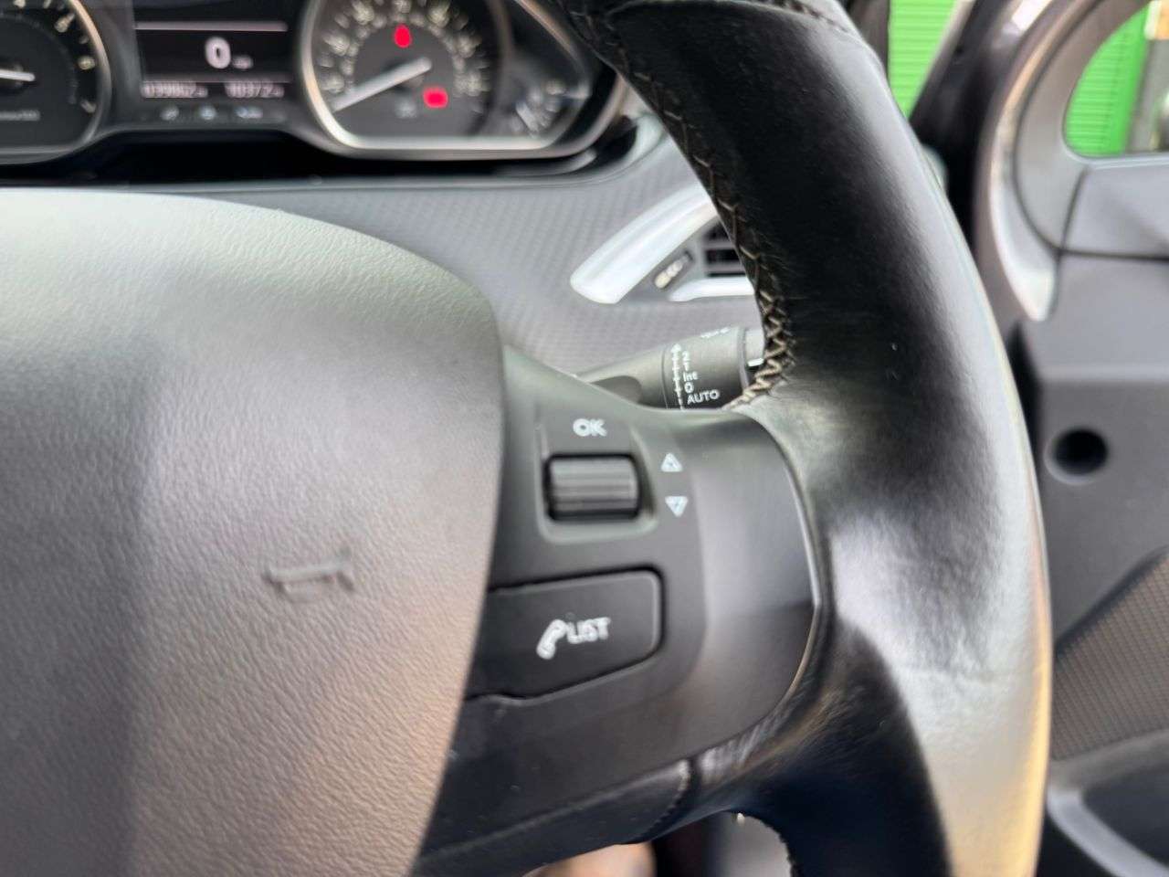 2017 PEUGEOT 2008 2017 PEUGEOT 2008