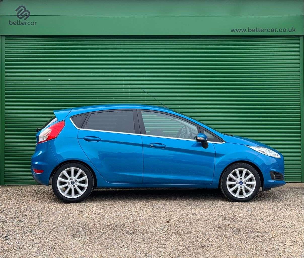 A 2015 FORD FIESTA 1.0T EcoBoost Titanium Hatchback 5dr Petrol Manual Euro 6 (s/s) (125 ps) 12 A 2015 FORD FIESTA 1.0T EcoBoost Titanium Hatchback 5dr Petrol Manual Euro 6 (s/s) (125 ps) 12