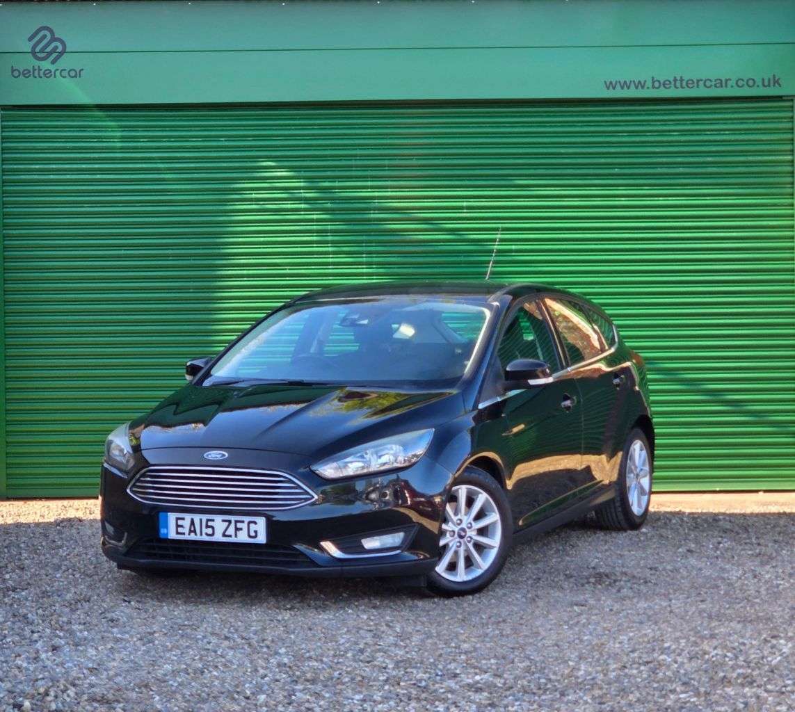 A 2015 FORD FOCUS 1.0T EcoBoost Titanium Hatchback 5dr Petrol Manual Euro 6 (s/s) (125 ps) LO A 2015 FORD FOCUS 1.0T EcoBoost Titanium Hatchback 5dr Petrol Manual Euro 6 (s/s) (125 ps) LO