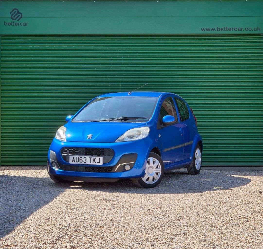 A 2013 PEUGEOT 107 1.0 12V Active Hatchback 5dr Petrol Manual Euro 5 (68 ps) JUST SERVICED+LON A 2013 PEUGEOT 107 1.0 12V Active Hatchback 5dr Petrol Manual Euro 5 (68 ps) JUST SERVICED+LON