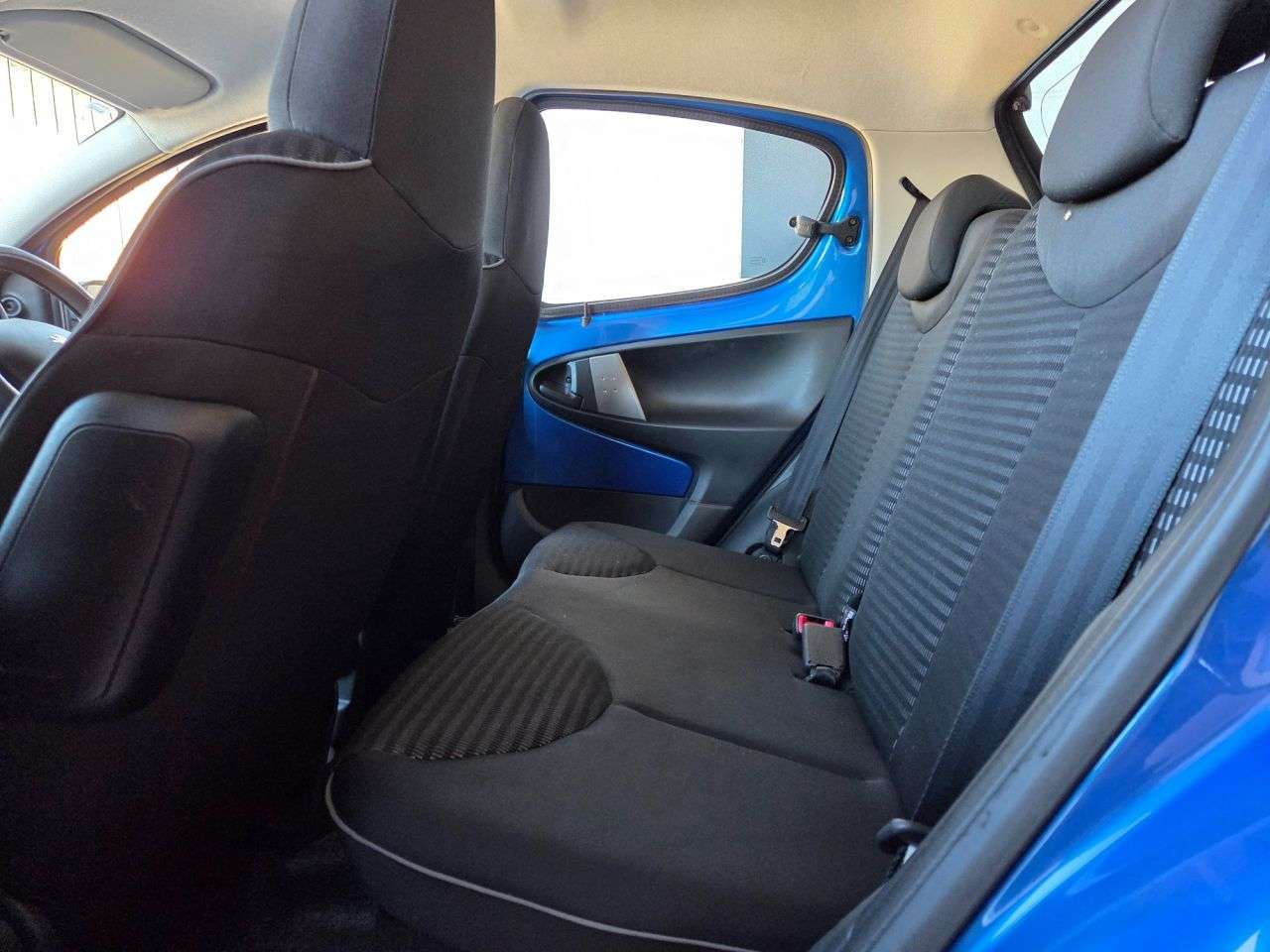 2013 PEUGEOT 107 2013 PEUGEOT 107