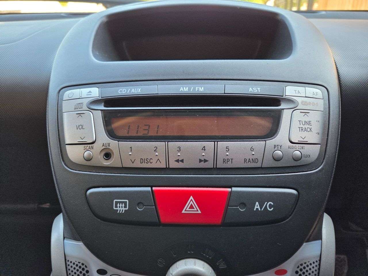 2013 PEUGEOT 107 2013 PEUGEOT 107