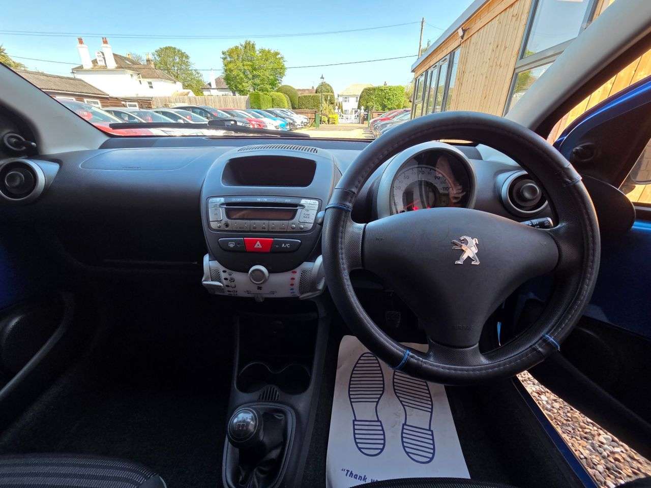 2013 PEUGEOT 107 2013 PEUGEOT 107