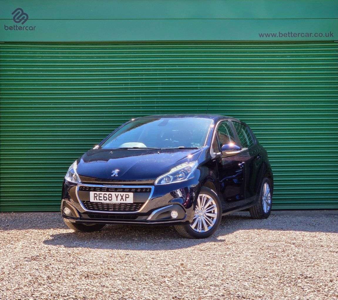 A 2018 PEUGEOT 208 1.2 PureTech Signature Hatchback 5dr Petrol Manual Euro 6 (s/s) (82 ps) ONE A 2018 PEUGEOT 208 1.2 PureTech Signature Hatchback 5dr Petrol Manual Euro 6 (s/s) (82 ps) ONE