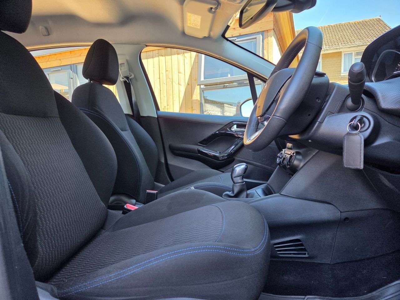 2018 PEUGEOT 208 2018 PEUGEOT 208