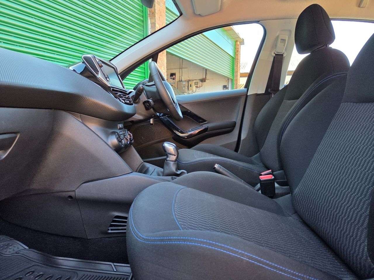 2018 PEUGEOT 208 2018 PEUGEOT 208