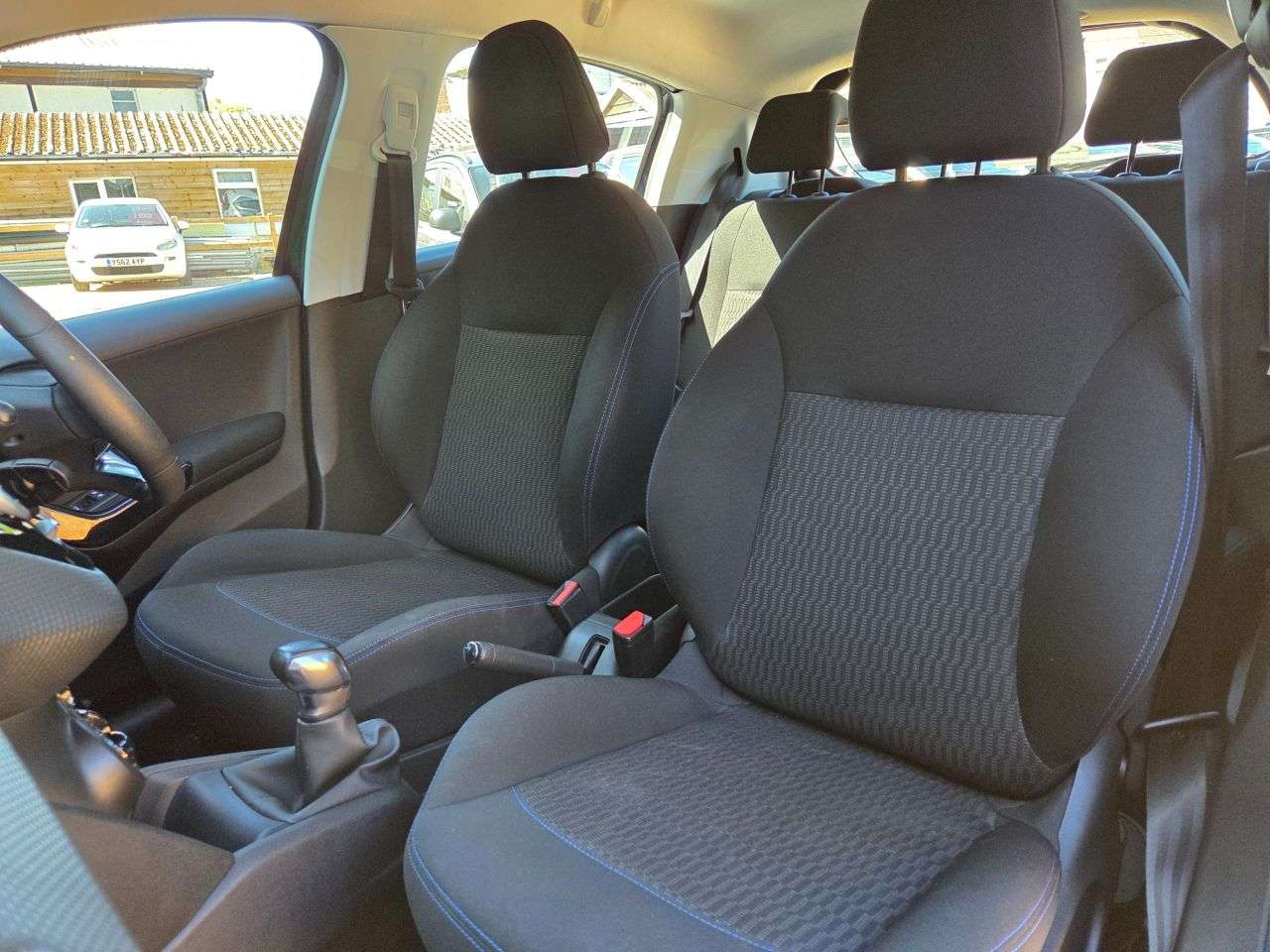 2018 PEUGEOT 208 2018 PEUGEOT 208