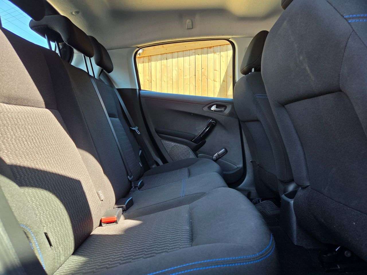 2018 PEUGEOT 208 2018 PEUGEOT 208