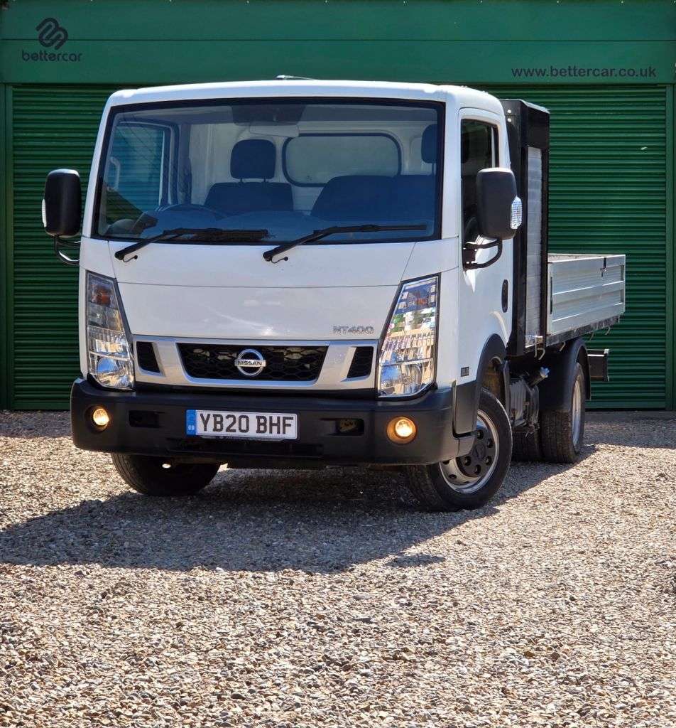 A 2020 NISSAN NT400 CABSTAR 3.0 dCi 35.13 Dropside 2dr Diesel Manual L2 Euro 6 (130 ps) REAR LOCK BOX+N A 2020 NISSAN NT400 CABSTAR 3.0 dCi 35.13 Dropside 2dr Diesel Manual L2 Euro 6 (130 ps) REAR LOCK BOX+N