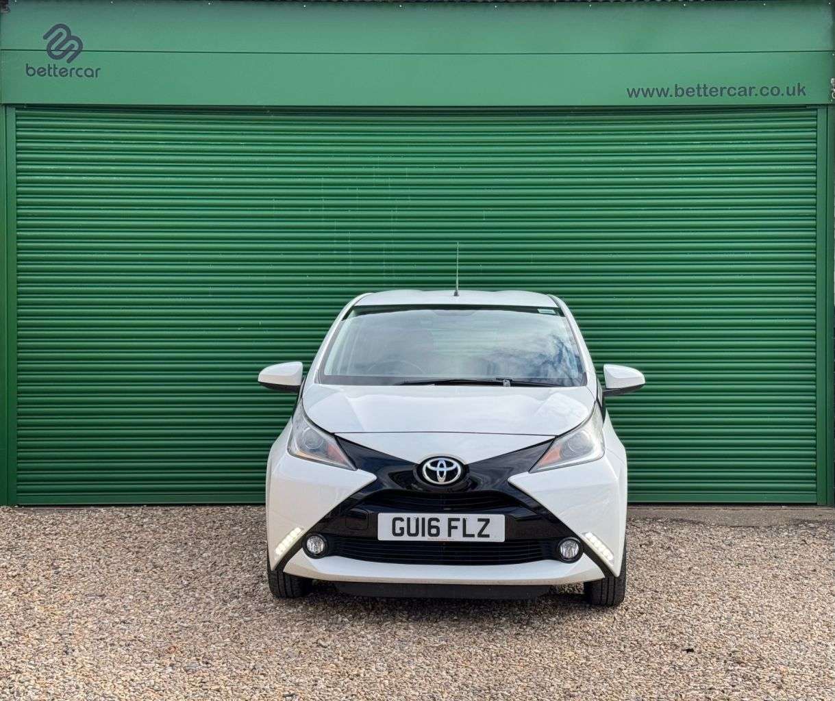 A 2016 TOYOTA AYGO 1.0 VVT-i x-pression Hatchback 5dr Petrol Manual Euro 6 (68 ps) Reversing C A 2016 TOYOTA AYGO 1.0 VVT-i x-pression Hatchback 5dr Petrol Manual Euro 6 (68 ps) Reversing C