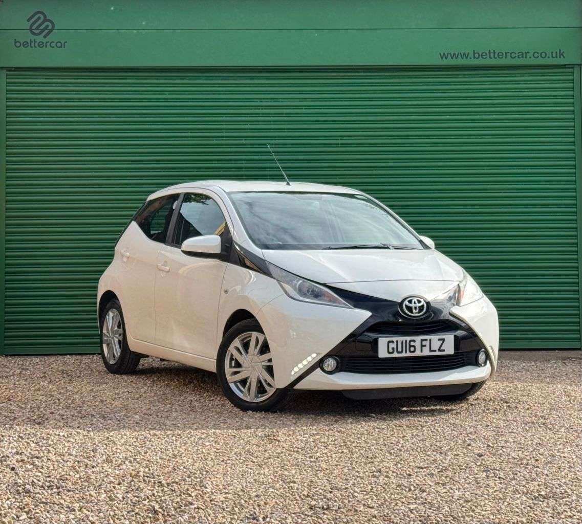 A 2016 TOYOTA AYGO 1.0 VVT-i x-pression Hatchback 5dr Petrol Manual Euro 6 (68 ps) Reversing C A 2016 TOYOTA AYGO 1.0 VVT-i x-pression Hatchback 5dr Petrol Manual Euro 6 (68 ps) Reversing C