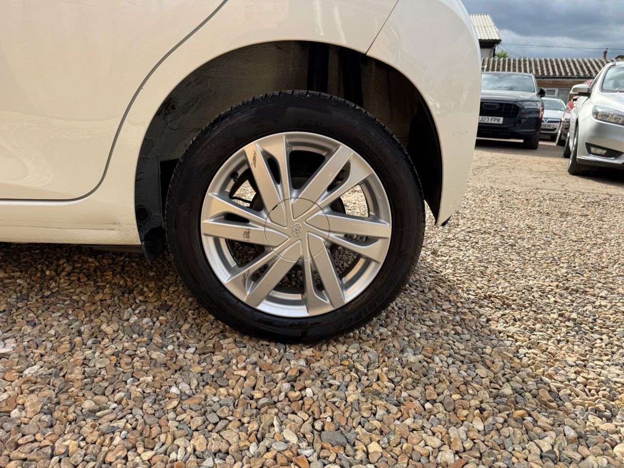 2016 TOYOTA AYGO 2016 TOYOTA AYGO