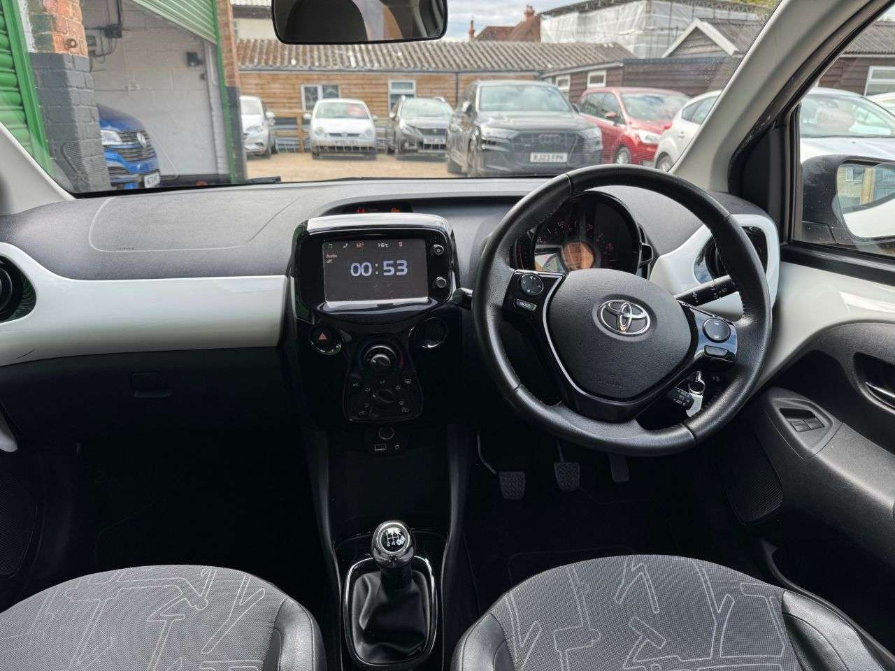 2016 TOYOTA AYGO 2016 TOYOTA AYGO