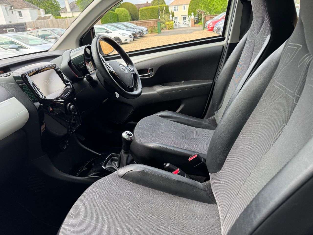 2016 TOYOTA AYGO 2016 TOYOTA AYGO