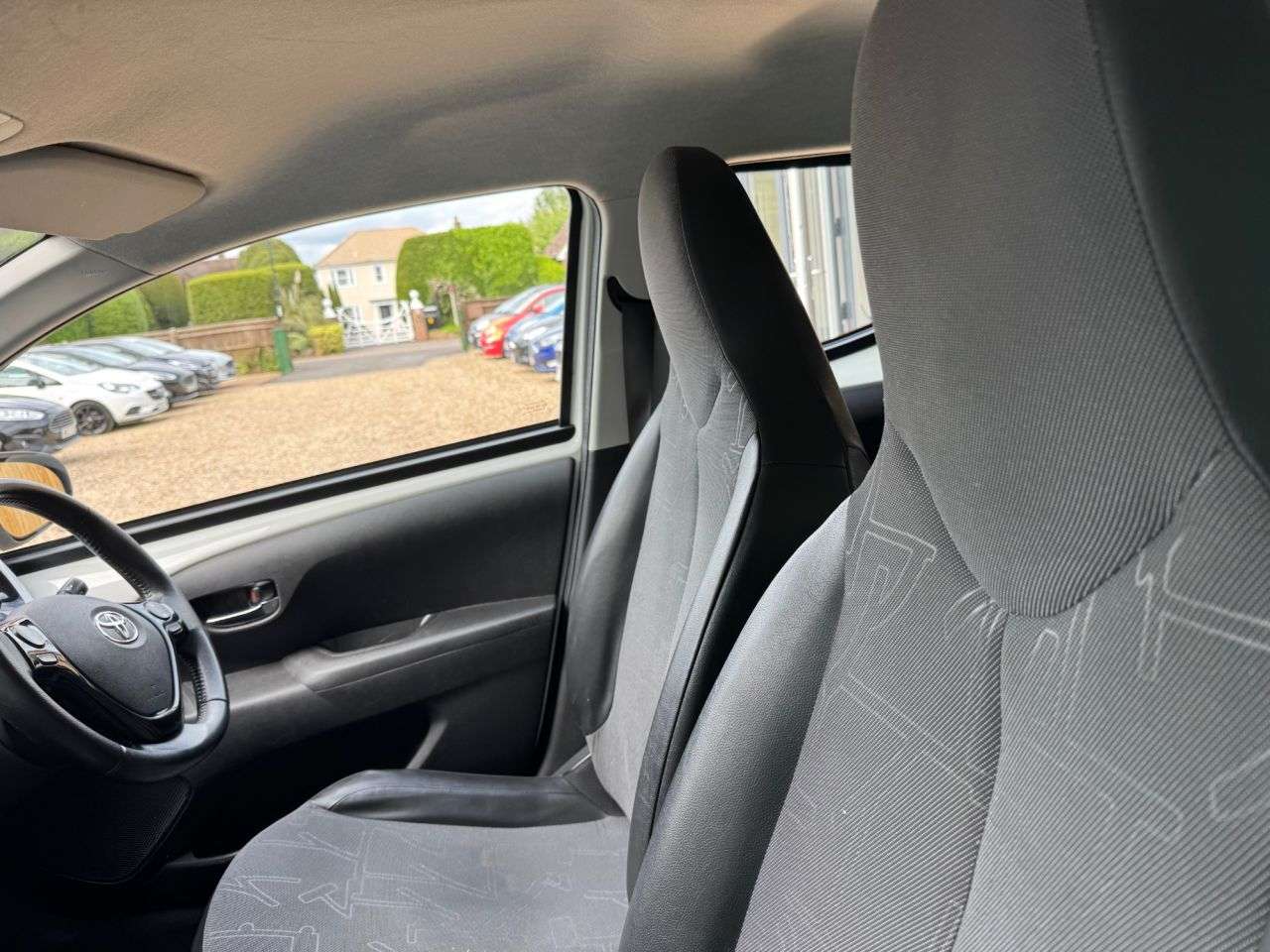 2016 TOYOTA AYGO 2016 TOYOTA AYGO