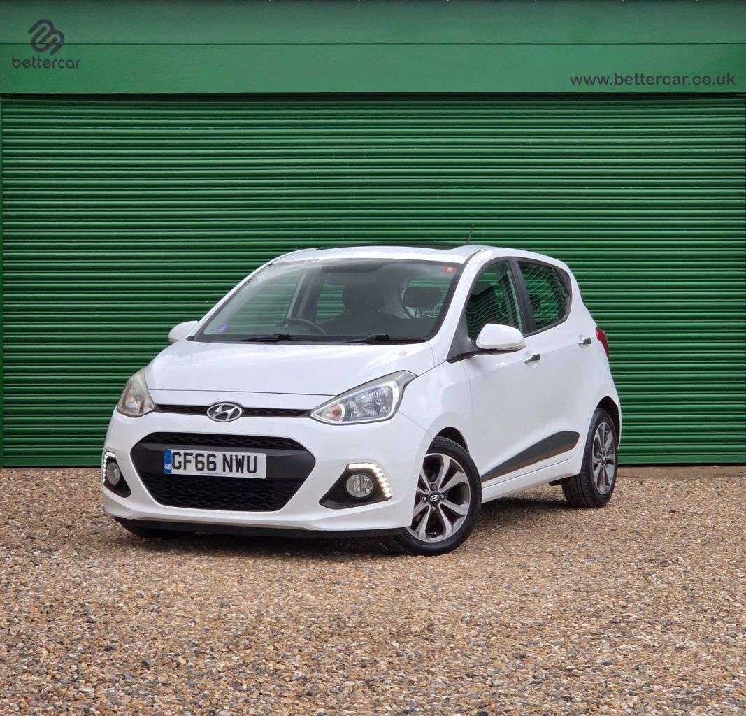 A 2016 HYUNDAI I10 1.2 Premium SE Hatchback 5dr Petrol Manual Euro 5 (87 ps) Huge Spec List in A 2016 HYUNDAI I10 1.2 Premium SE Hatchback 5dr Petrol Manual Euro 5 (87 ps) Huge Spec List in