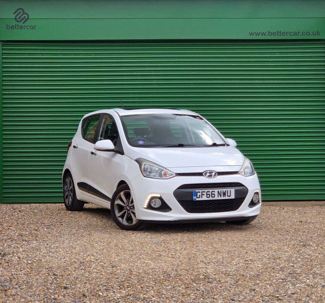 A 2016 HYUNDAI I10 1.2 Premium SE Hatchback 5dr Petrol Manual Euro 5 (87 ps) Huge Spec List in A 2016 HYUNDAI I10 1.2 Premium SE Hatchback 5dr Petrol Manual Euro 5 (87 ps) Huge Spec List in