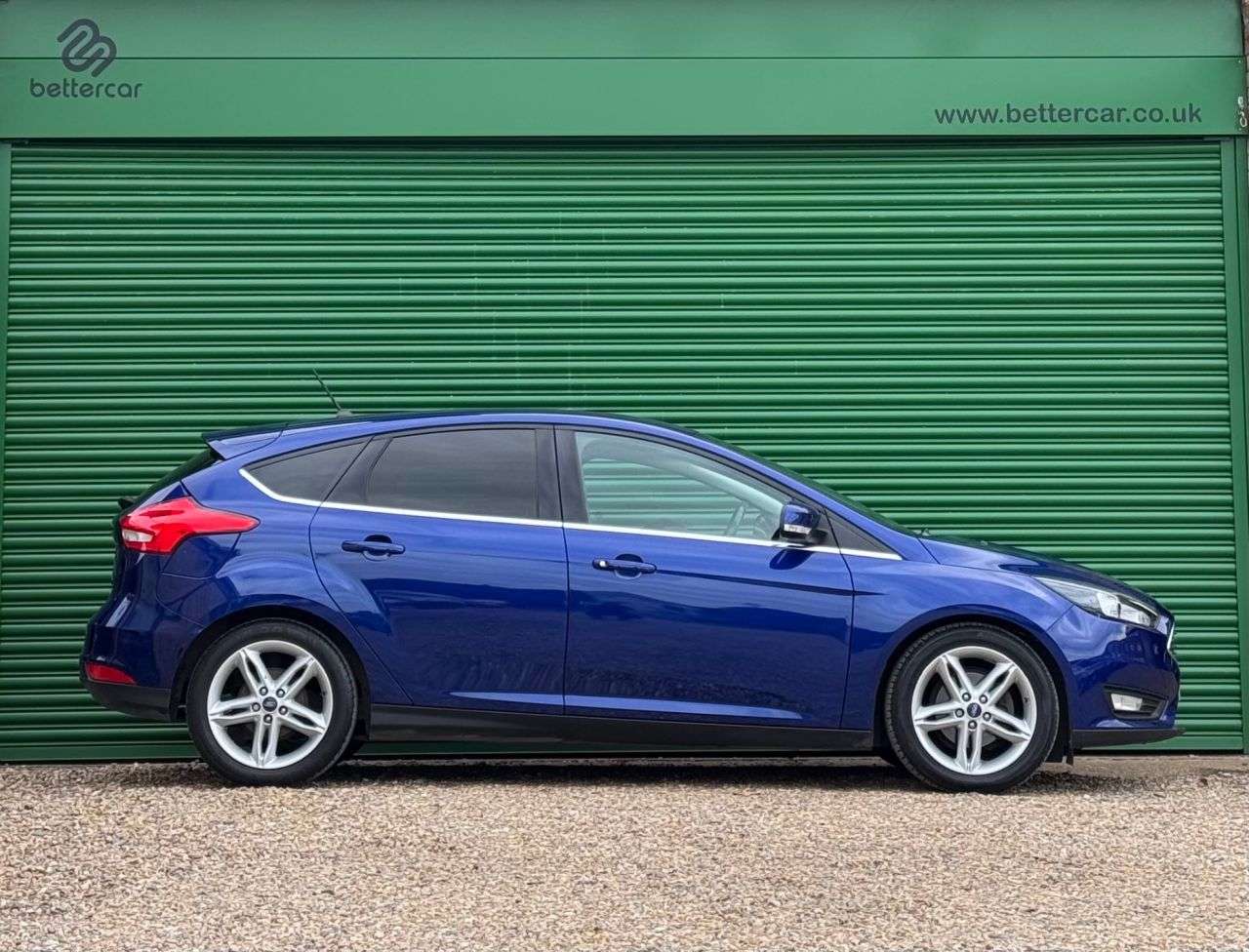 A 2018 FORD FOCUS 1.0T EcoBoost Zetec Edition Hatchback 5dr Petrol Manual Euro 6 (s/s) (100 p A 2018 FORD FOCUS 1.0T EcoBoost Zetec Edition Hatchback 5dr Petrol Manual Euro 6 (s/s) (100 p