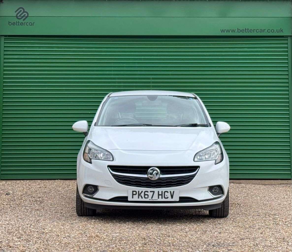 A 2017 VAUXHALL CORSA 1.4i ecoTEC SRi Hatchback 3dr Petrol Manual Euro 6 (75 ps) Apple CarPlay & A 2017 VAUXHALL CORSA 1.4i ecoTEC SRi Hatchback 3dr Petrol Manual Euro 6 (75 ps) Apple CarPlay &