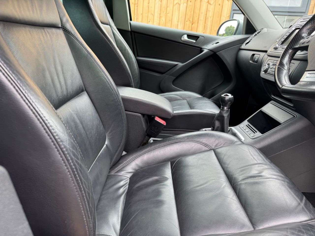 2010 VOLKSWAGEN TIGUAN 2010 VOLKSWAGEN TIGUAN