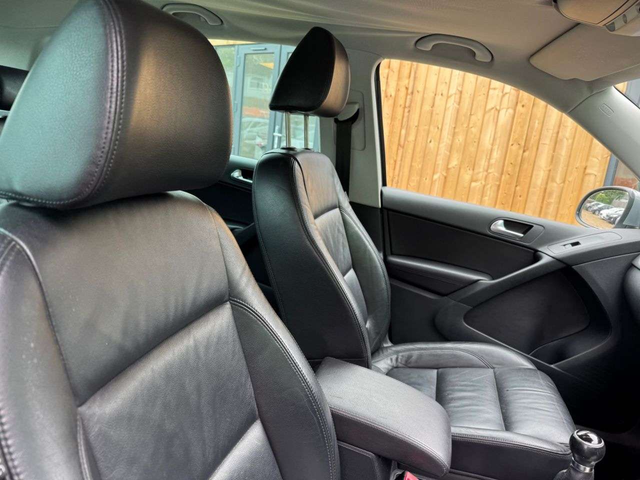 2010 VOLKSWAGEN TIGUAN 2010 VOLKSWAGEN TIGUAN