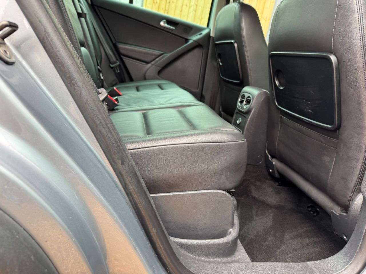 2010 VOLKSWAGEN TIGUAN 2010 VOLKSWAGEN TIGUAN
