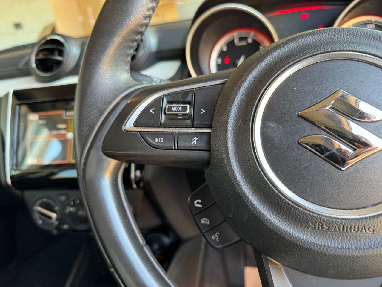 2020 SUZUKI SWIFT 2020 SUZUKI SWIFT
