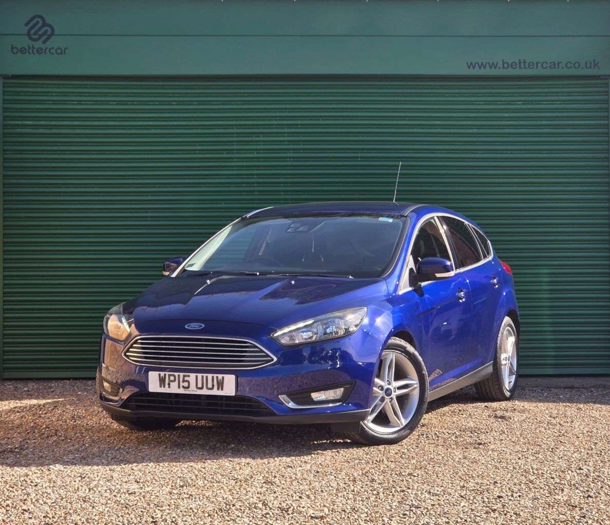 A 2015 FORD FOCUS 1.0T EcoBoost Titanium Hatchback 5dr Petrol Manual Euro 6 (s/s) (125 ps) RE A 2015 FORD FOCUS 1.0T EcoBoost Titanium Hatchback 5dr Petrol Manual Euro 6 (s/s) (125 ps) RE