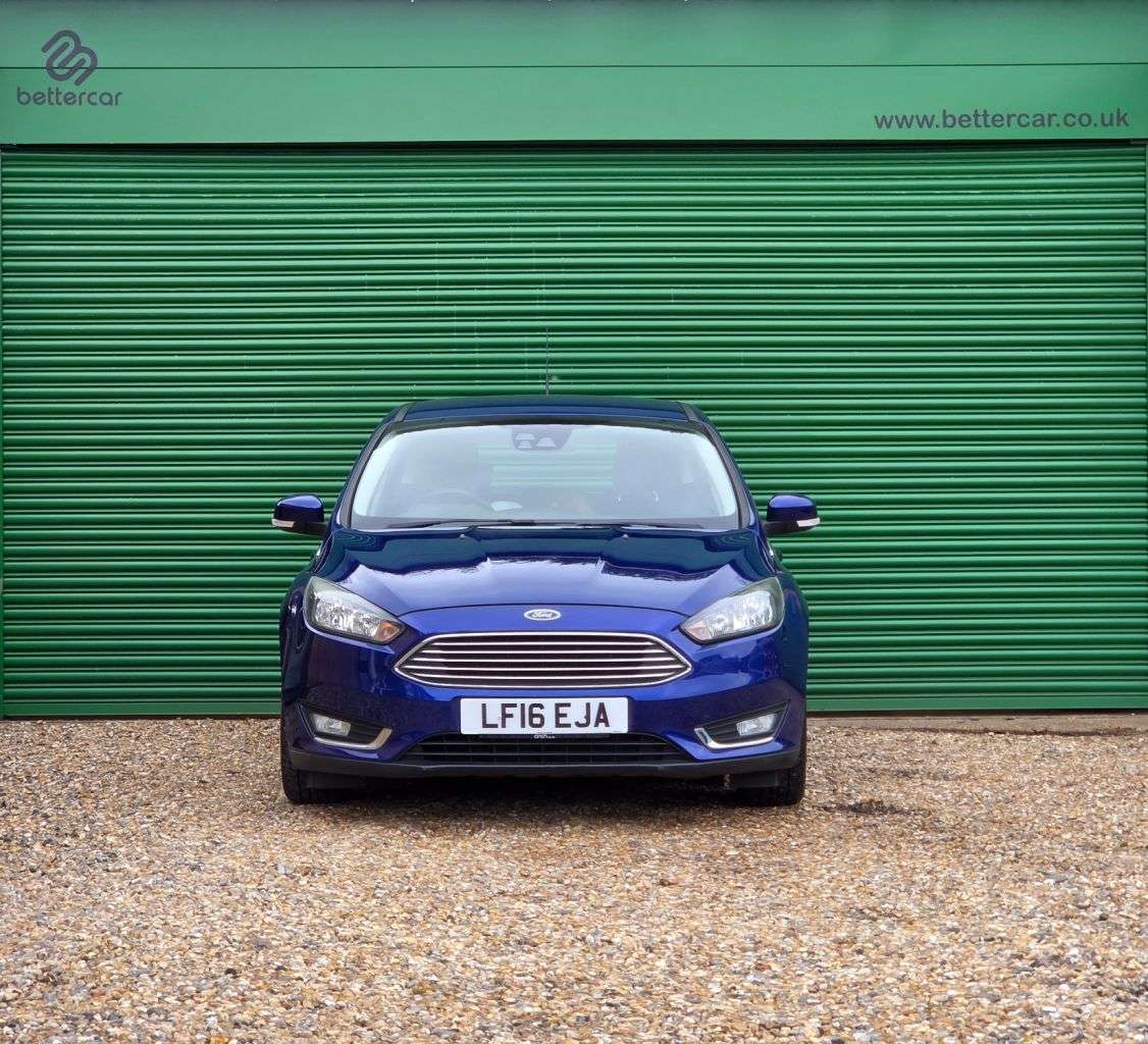 A 2016 FORD FOCUS 1.0T EcoBoost Titanium Hatchback 5dr Petrol Manual Euro 6 (s/s) (125 ps) CR A 2016 FORD FOCUS 1.0T EcoBoost Titanium Hatchback 5dr Petrol Manual Euro 6 (s/s) (125 ps) CR