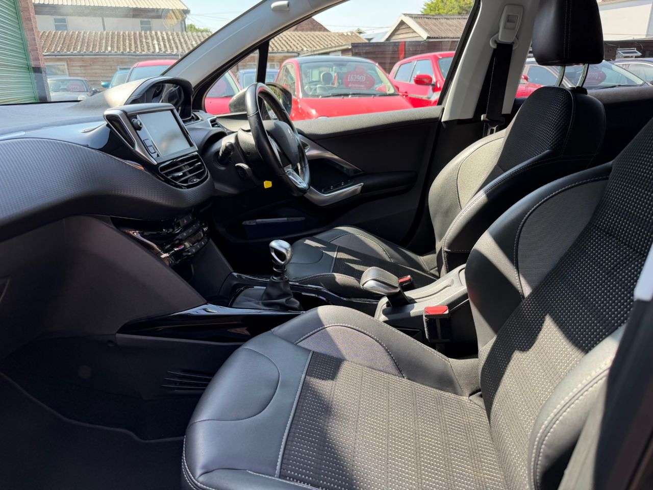 2019 PEUGEOT 2008 2019 PEUGEOT 2008