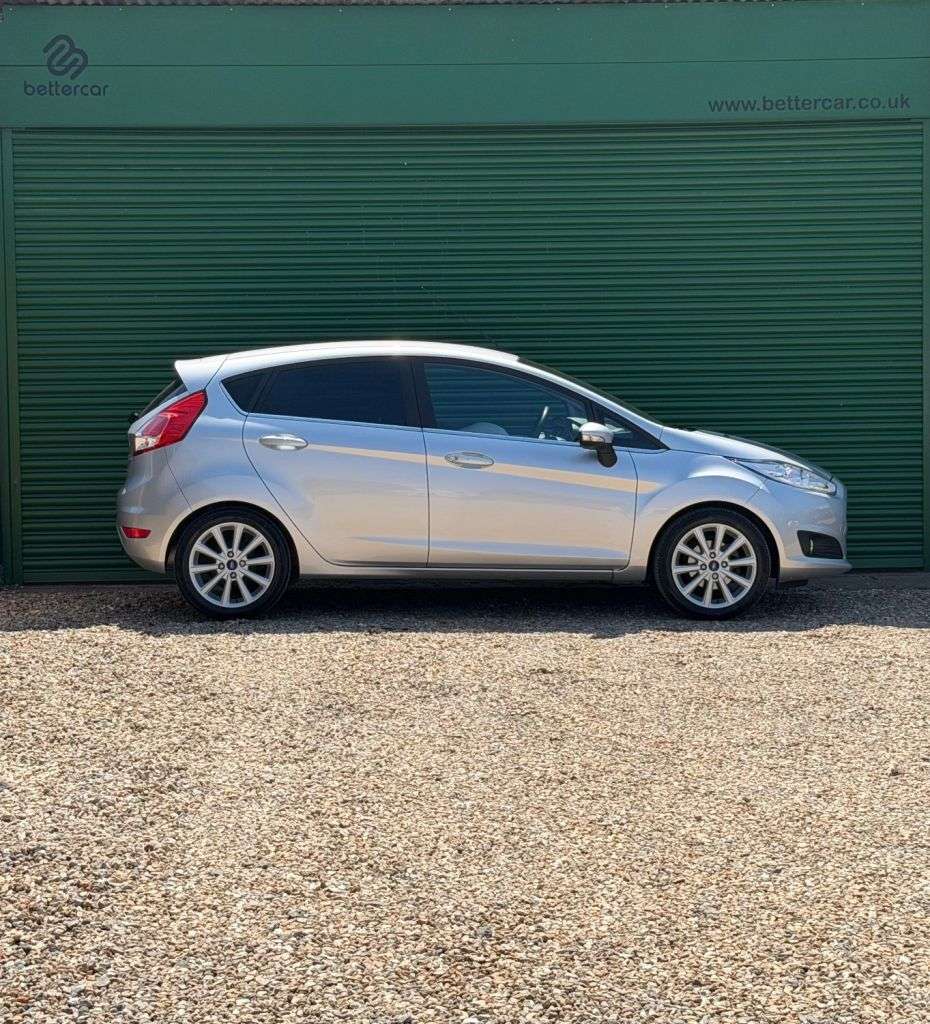 A 2016 FORD FIESTA 1.0T EcoBoost Titanium Hatchback 5dr Petrol Manual Euro 6 (s/s) (125 ps) DA A 2016 FORD FIESTA 1.0T EcoBoost Titanium Hatchback 5dr Petrol Manual Euro 6 (s/s) (125 ps) DA