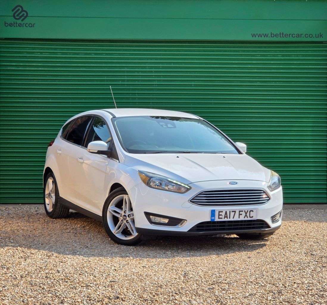 A 2017 FORD FOCUS 1.0T EcoBoost Titanium Hatchback 5dr Petrol Manual Euro 6 (s/s) (125 ps) DA A 2017 FORD FOCUS 1.0T EcoBoost Titanium Hatchback 5dr Petrol Manual Euro 6 (s/s) (125 ps) DA