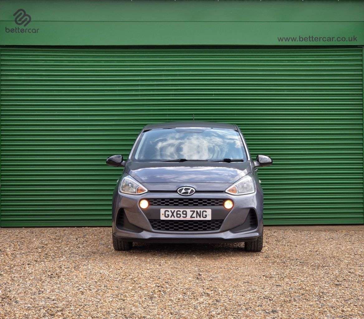 A 2019 HYUNDAI I10 1.0 Play Hatchback 5dr Petrol Manual Euro 6 (67 ps) Apple CarPlay, DAB & Sa A 2019 HYUNDAI I10 1.0 Play Hatchback 5dr Petrol Manual Euro 6 (67 ps) Apple CarPlay, DAB & Sa