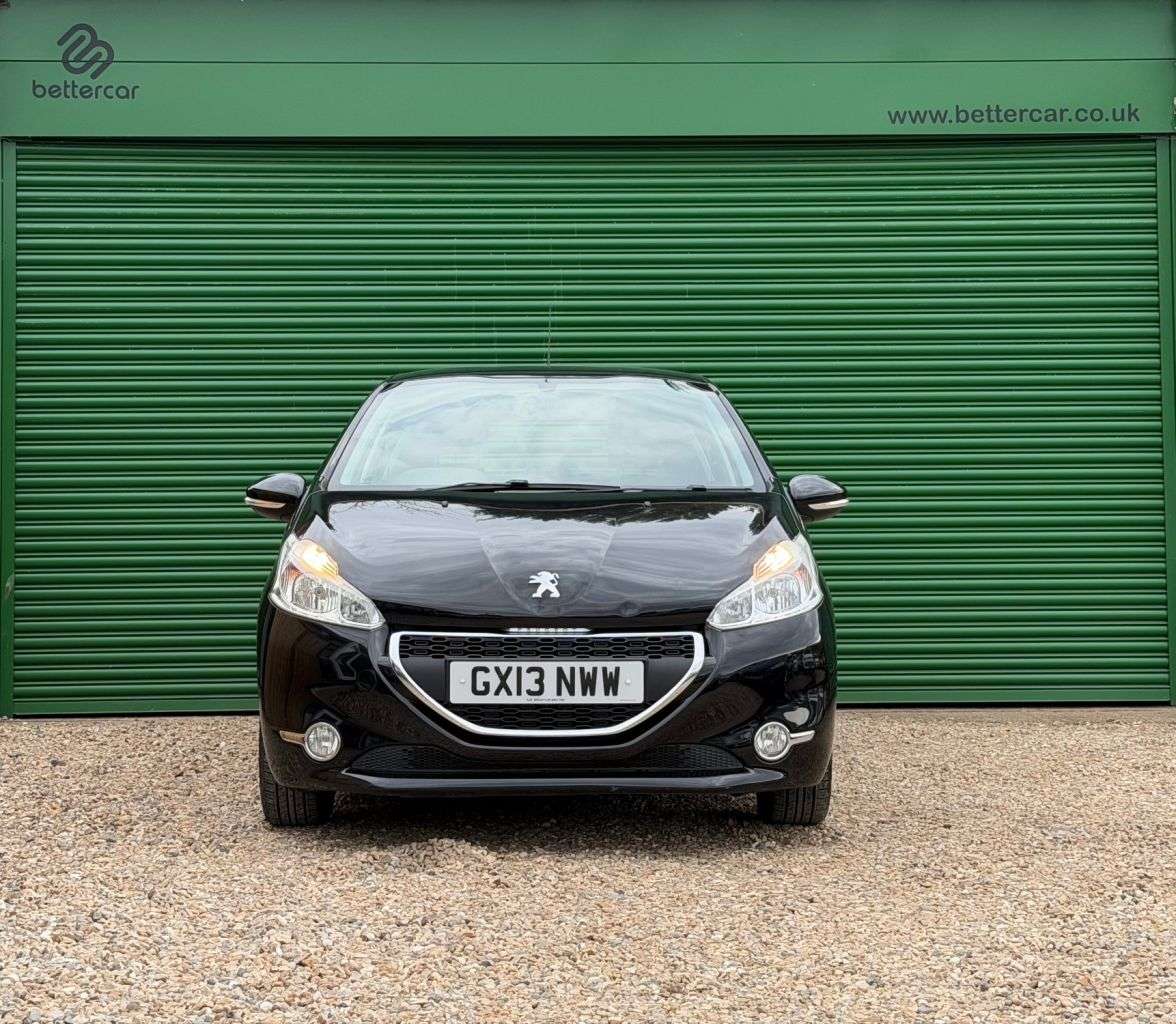 A 2013 PEUGEOT 208 1.4 VTi Active Hatchback 5dr Petrol Manual Euro 5 (95 ps) Electric Window & A 2013 PEUGEOT 208 1.4 VTi Active Hatchback 5dr Petrol Manual Euro 5 (95 ps) Electric Window &