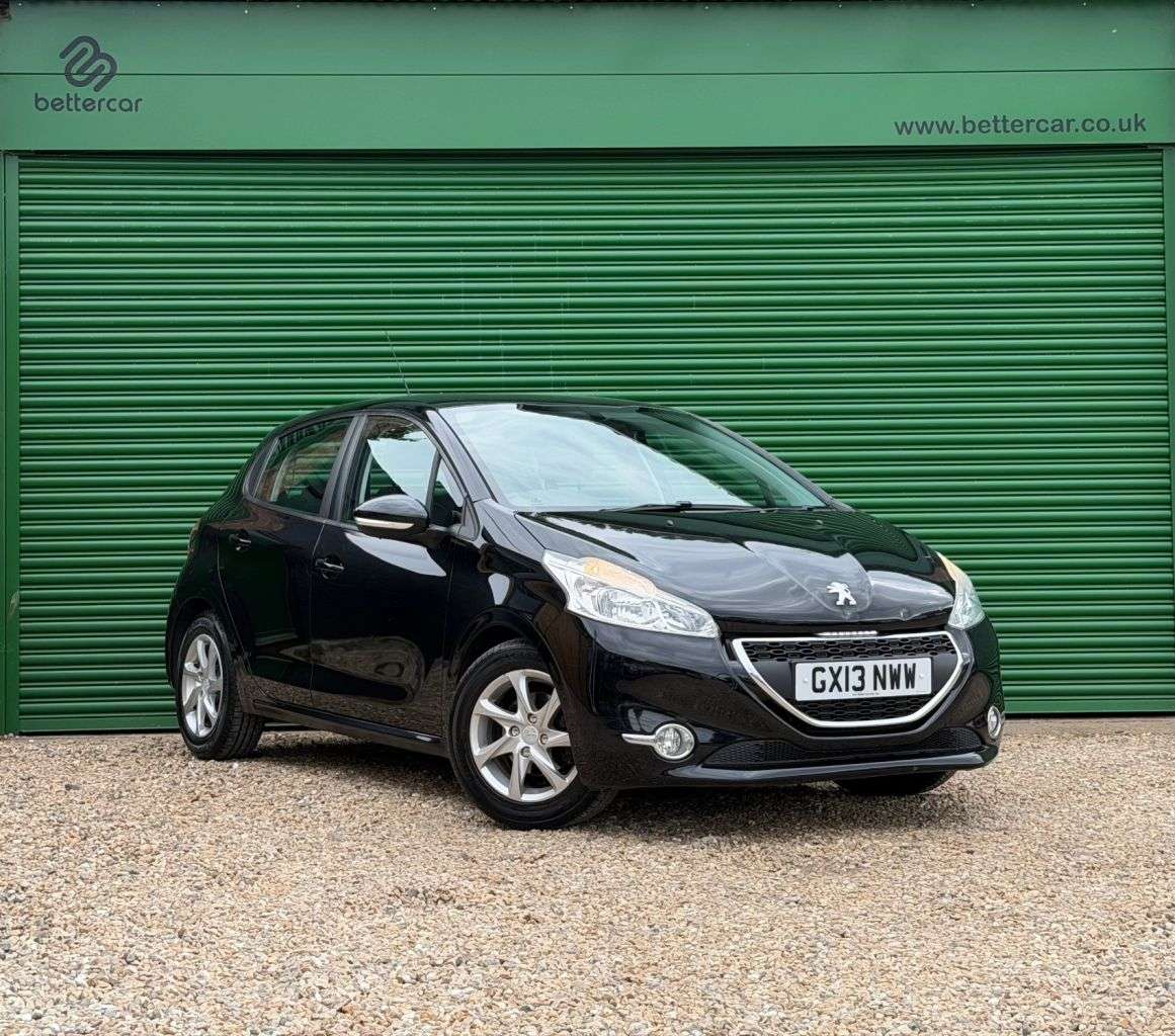 A 2013 PEUGEOT 208 1.4 VTi Active Hatchback 5dr Petrol Manual Euro 5 (95 ps) Electric Window & A 2013 PEUGEOT 208 1.4 VTi Active Hatchback 5dr Petrol Manual Euro 5 (95 ps) Electric Window &