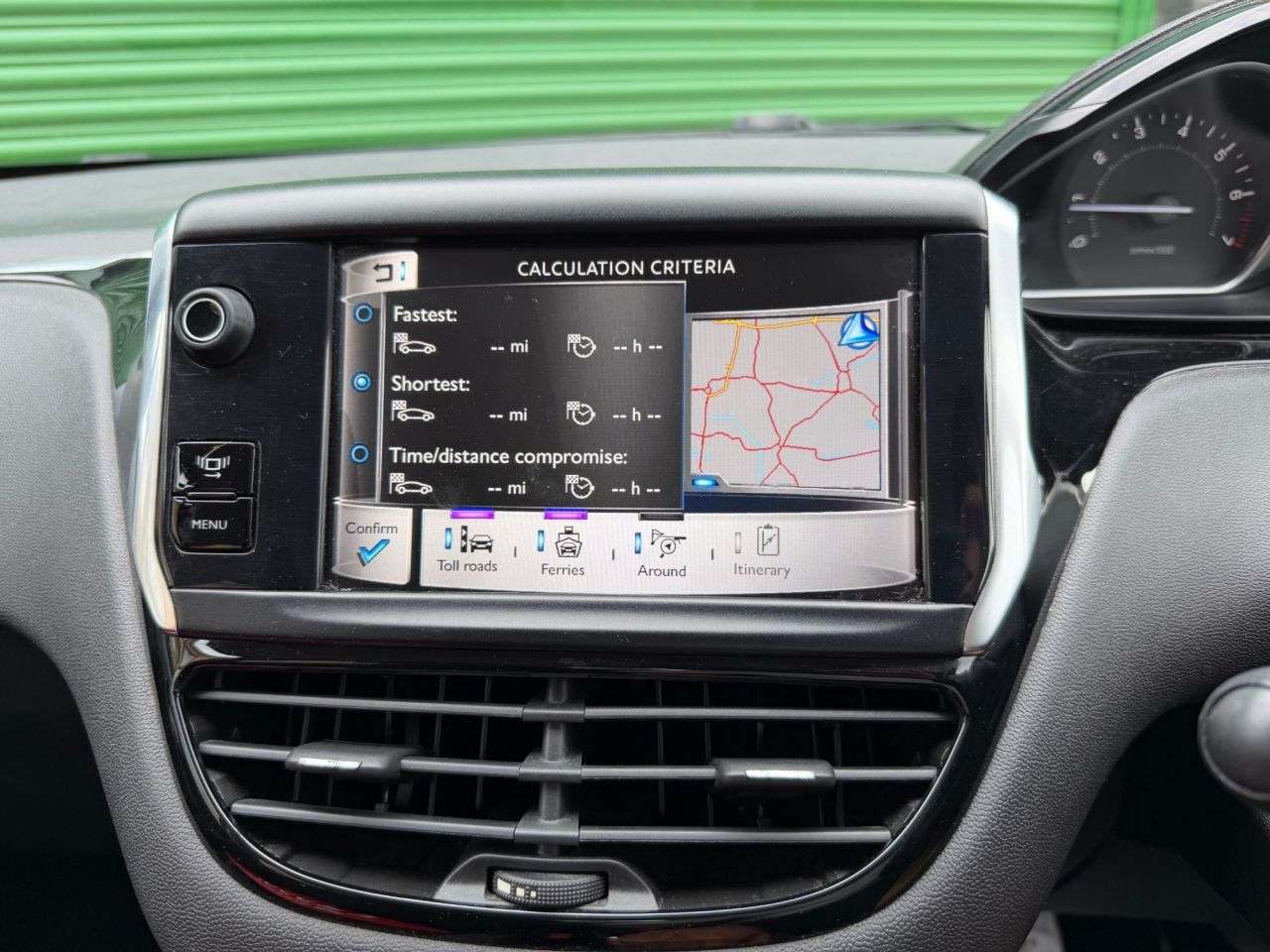 2013 PEUGEOT 208 2013 PEUGEOT 208