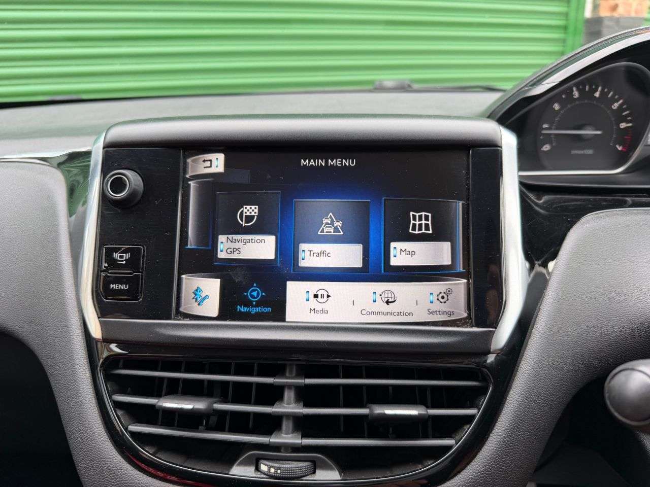 2013 PEUGEOT 208 2013 PEUGEOT 208