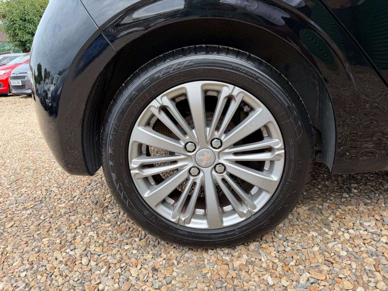 2017 PEUGEOT 208 2017 PEUGEOT 208