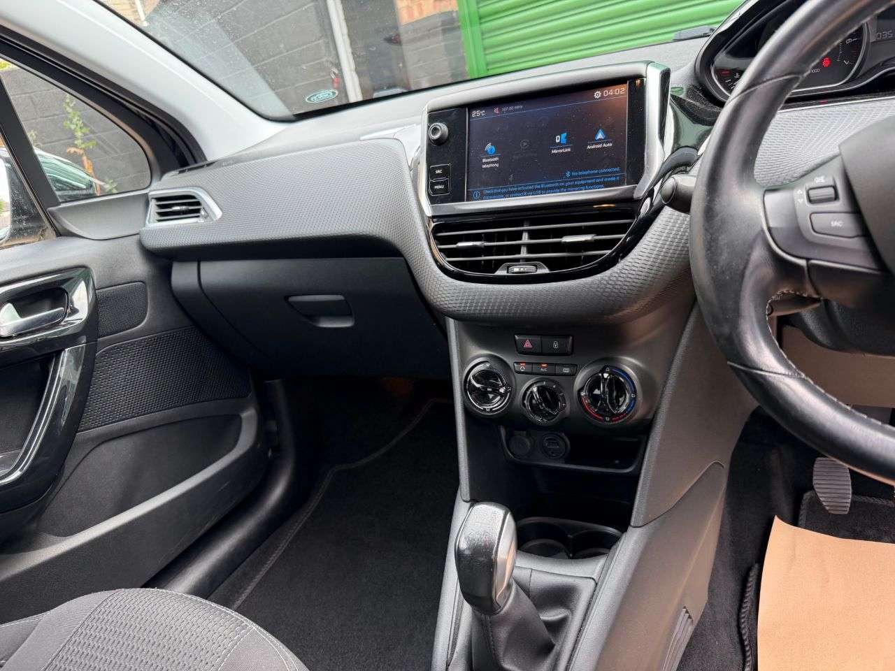 2017 PEUGEOT 208 2017 PEUGEOT 208