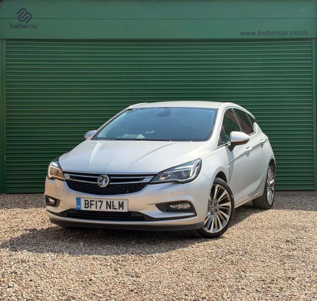 A 2017 VAUXHALL ASTRA 1.6 CDTi BlueInjection Elite Nav Hatchback 5dr Diesel Manual Euro 6 (s/s) ( A 2017 VAUXHALL ASTRA 1.6 CDTi BlueInjection Elite Nav Hatchback 5dr Diesel Manual Euro 6 (s/s) (