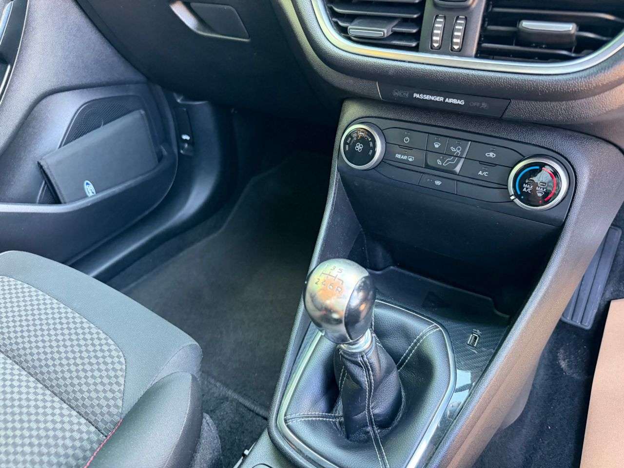2018 FORD FIESTA 2018 FORD FIESTA