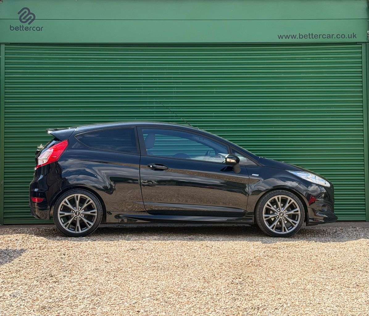 A 2016 FORD FIESTA 1.0T EcoBoost ST-Line Hatchback 3dr Petrol Manual Euro 6 (s/s) (100 ps) JUS A 2016 FORD FIESTA 1.0T EcoBoost ST-Line Hatchback 3dr Petrol Manual Euro 6 (s/s) (100 ps) JUS