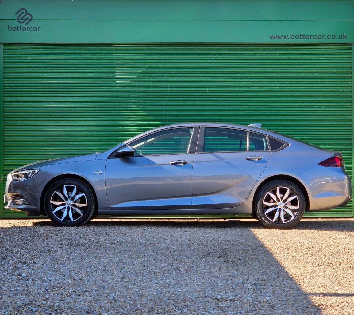 A 2017 VAUXHALL INSIGNIA 1.5i Turbo Design Nav Grand Sport 5dr Petrol Manual Euro 6 (s/s) (165 ps) A A 2017 VAUXHALL INSIGNIA 1.5i Turbo Design Nav Grand Sport 5dr Petrol Manual Euro 6 (s/s) (165 ps) A