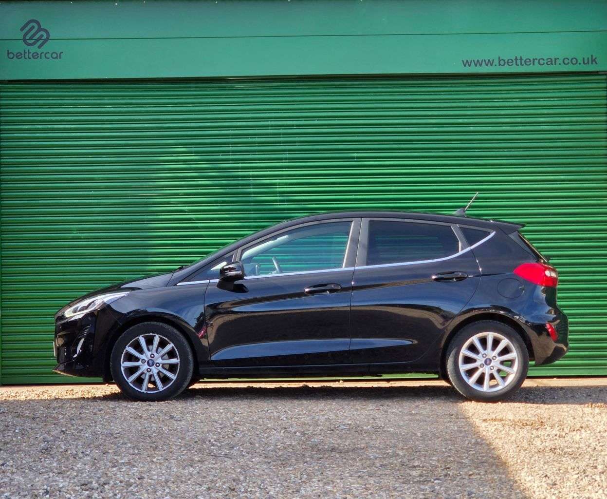 A 2020 FORD FIESTA 1.0T EcoBoost Titanium Hatchback 5dr Petrol Manual Euro 6 (s/s) (95 ps) Rea A 2020 FORD FIESTA 1.0T EcoBoost Titanium Hatchback 5dr Petrol Manual Euro 6 (s/s) (95 ps) Rea