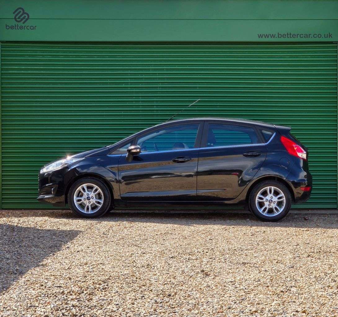 A 2016 FORD FIESTA 1.25 Zetec Hatchback 5dr Petrol Manual Euro 6 (82 ps) DAB & Rear Parking Se A 2016 FORD FIESTA 1.25 Zetec Hatchback 5dr Petrol Manual Euro 6 (82 ps) DAB & Rear Parking Se