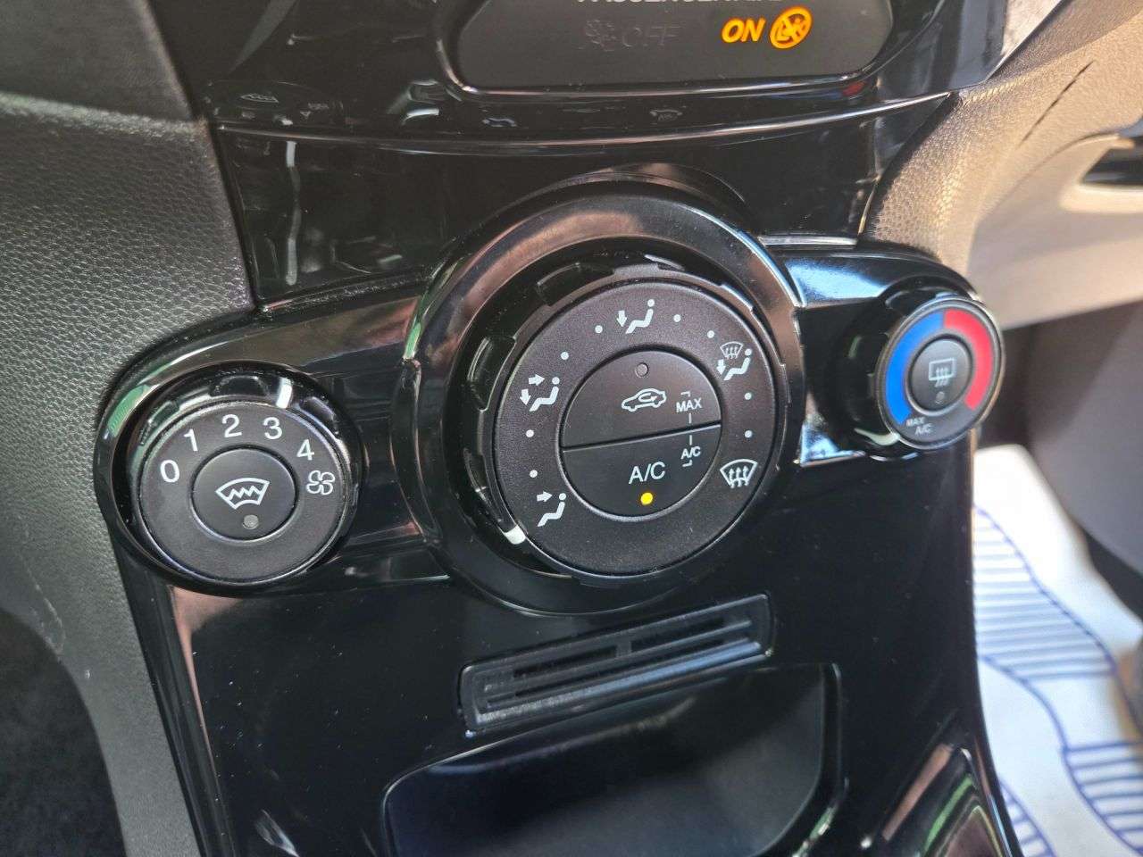 2016 FORD FIESTA 2016 FORD FIESTA
