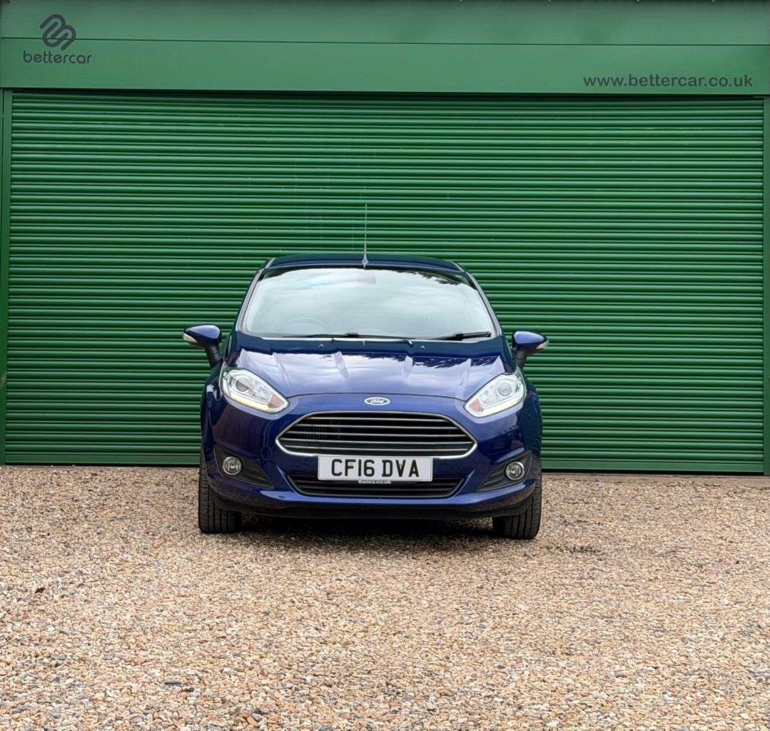 A 2016 FORD FIESTA 1.0T EcoBoost Titanium Hatchback 5dr Petrol Manual Euro 6 (s/s) (125 ps) LO A 2016 FORD FIESTA 1.0T EcoBoost Titanium Hatchback 5dr Petrol Manual Euro 6 (s/s) (125 ps) LO