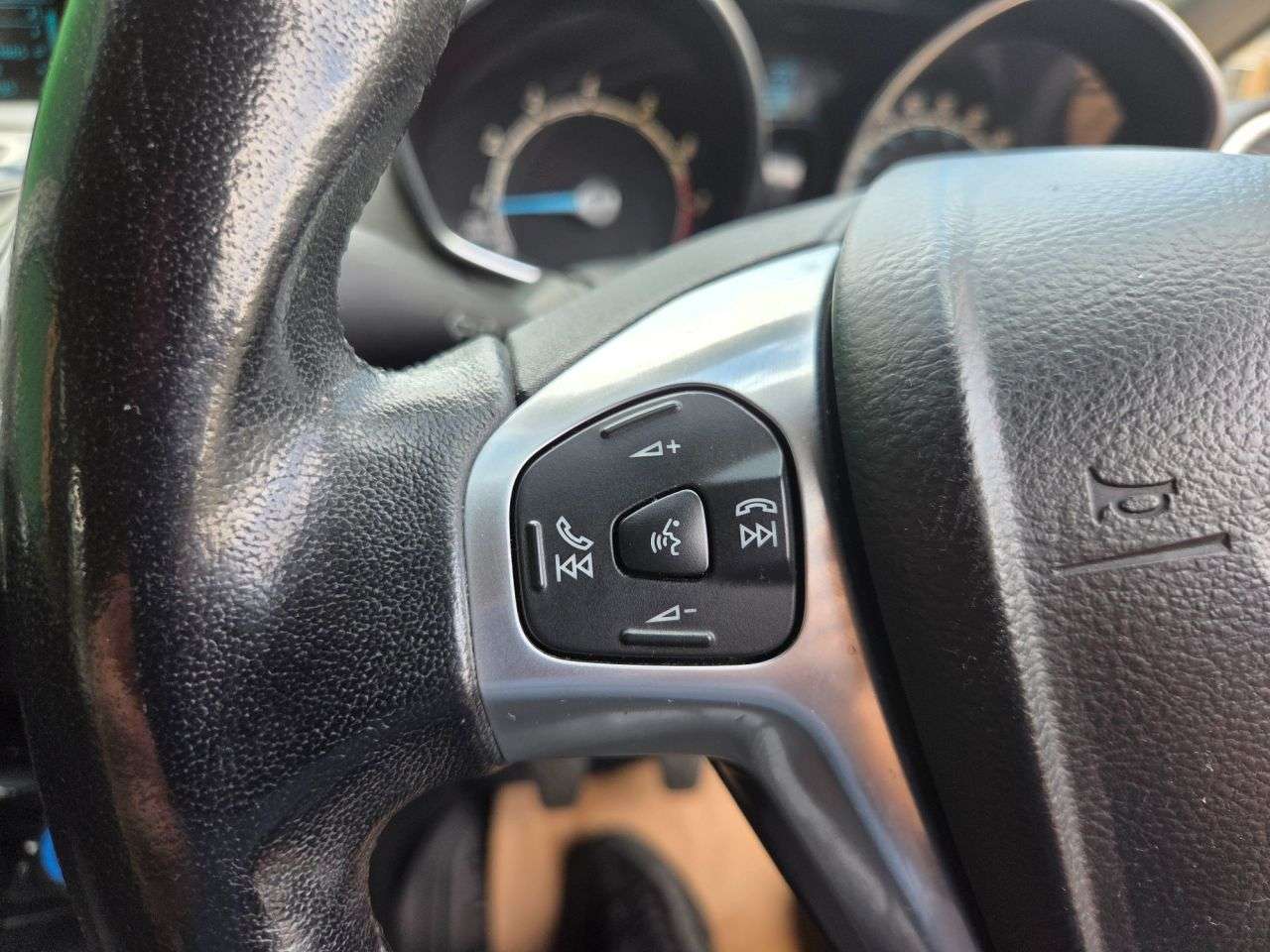 2015 FORD FIESTA 2015 FORD FIESTA